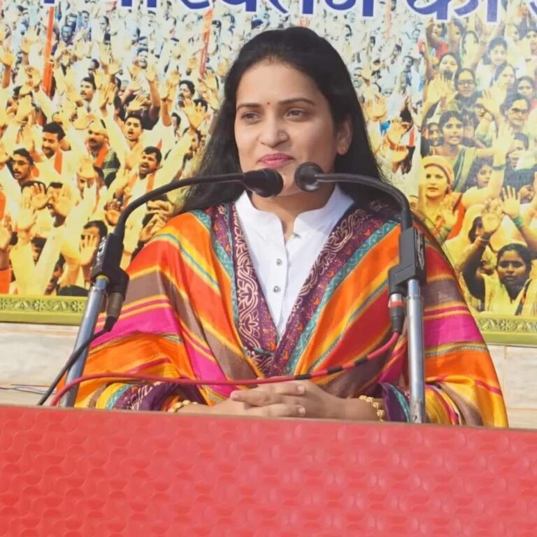 राष्ट्रीय अध्यक्ष शक्तिस्वरूपा बहन संध्या शुक्ला जी ने राष्ट्रीय कार्यालय में ध्वजारोहण किया एवं समस्त देशवासियों को 77वें स्वतंत्रता दिवस की बधाई दी।